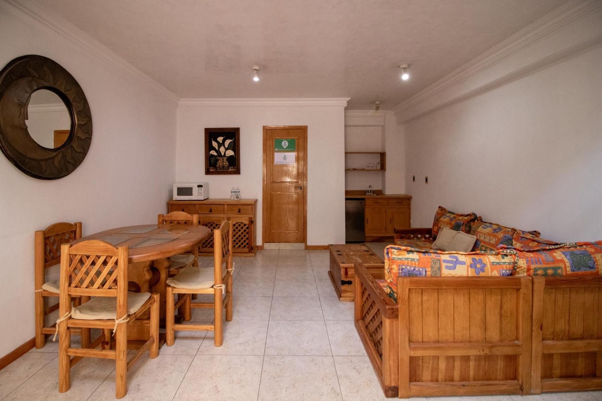 Suites Sevilla Puebla Exterior photo